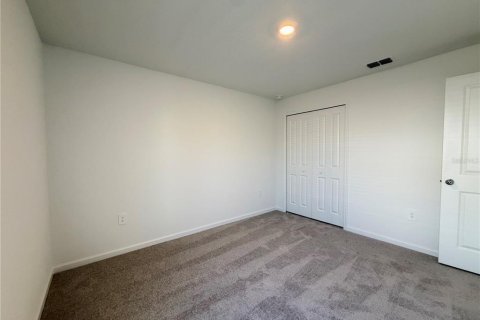 Casa en alquiler en Eagle Lake, Florida, 4 dormitorios, 201.97 m2 № 2210581 - foto 13