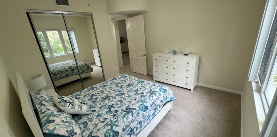 Condominio en Fort Pierce, Florida, 2 dormitorios  № 840037