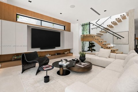 Villa ou maison à vendre à Miami Beach, Floride: 3 chambres, 236.25 m2 № 2409566 - photo 12