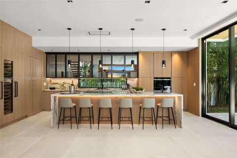 Villa ou maison à vendre à Miami Beach, Floride: 3 chambres, 236.25 m2 № 2409566 - photo 10