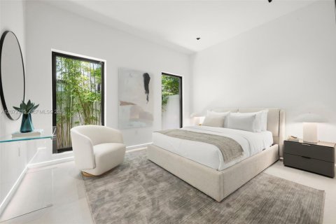 Villa ou maison à vendre à Miami Beach, Floride: 3 chambres, 236.25 m2 № 2409566 - photo 19