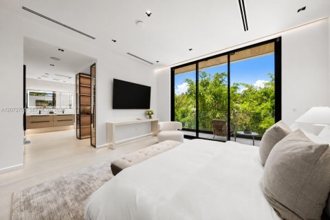 Villa ou maison à vendre à Miami Beach, Floride: 3 chambres, 236.25 m2 № 2409566 - photo 30