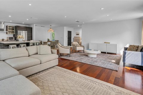 Купить виллу или дом в Корал-Гейблс, Флорида 3 спальни, 157.75м2, № 2005524 - фото 7