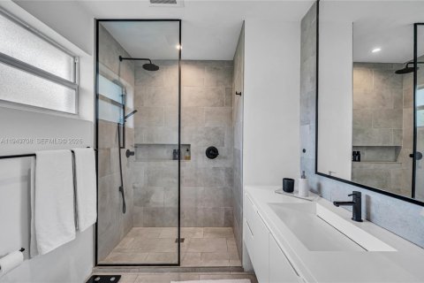 Купить виллу или дом в Корал-Гейблс, Флорида 3 спальни, 157.75м2, № 2005524 - фото 26