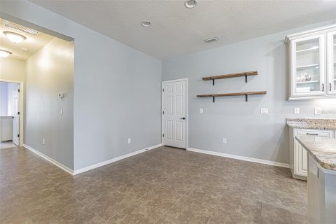 Casa en venta en Wesley Chapel, Florida, 3 dormitorios, 148.27 m2 № 1905632 - foto 9