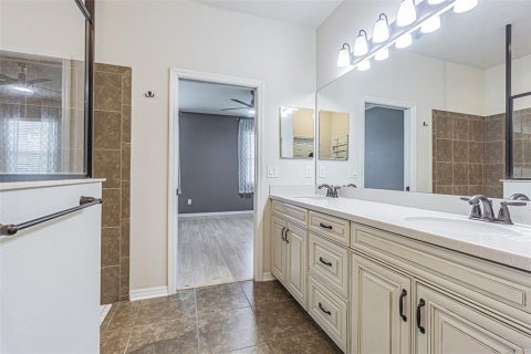 Casa en venta en Wesley Chapel, Florida, 3 dormitorios, 148.27 m2 № 1905632 - foto 17