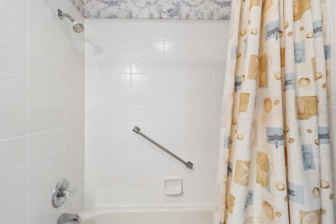 House in Ocala, Florida 2 bedrooms, 140.93 sq.m. № 1543625 - photo 17