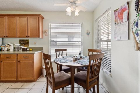 House in Ocala, Florida 2 bedrooms, 140.93 sq.m. № 1543625 - photo 15