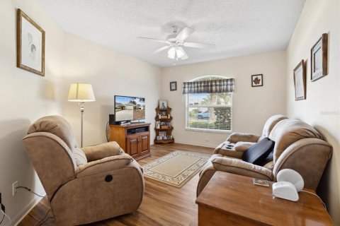 House in Ocala, Florida 2 bedrooms, 140.93 sq.m. № 1543625 - photo 9