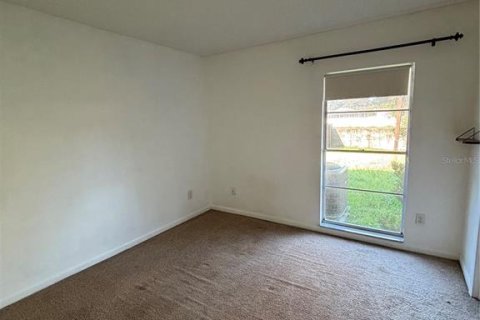 House in Brandon, Florida 3 bedrooms, 107.95 sq.m. № 2377996 - photo 25