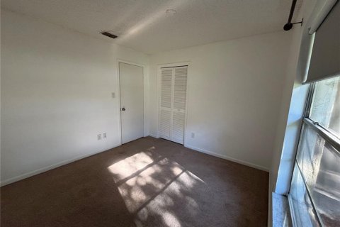 House in Brandon, Florida 3 bedrooms, 107.95 sq.m. № 2377996 - photo 17