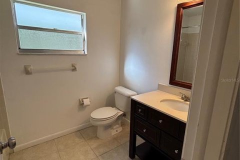 House in Brandon, Florida 3 bedrooms, 107.95 sq.m. № 2377996 - photo 21