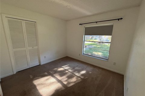 House in Brandon, Florida 3 bedrooms, 107.95 sq.m. № 2377996 - photo 16