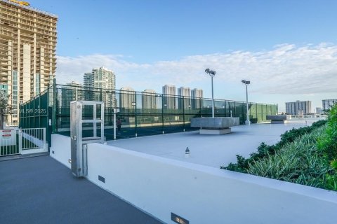 Condo in Sunny Isles Beach, Florida, 3 bedrooms  № 1880247 - photo 20