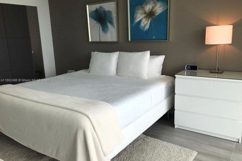 Condo in Sunny Isles Beach, Florida, 3 bedrooms  № 1880247 - photo 9