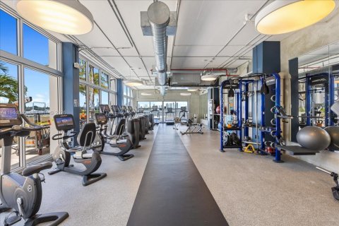 Condo in Miami Beach, Florida  № 2000864 - photo 18