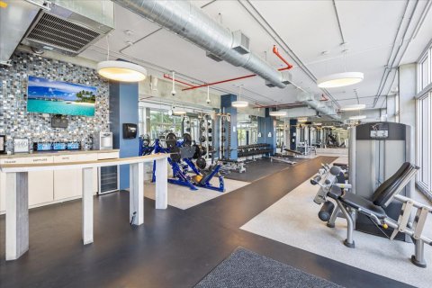 Condo in Miami Beach, Florida  № 2000864 - photo 16