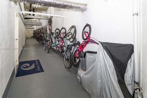 Снять в аренду кондоминиум в Халландейл-Бич, Флорида 2 спальни, 108.23м2, № 2004816 - фото 19