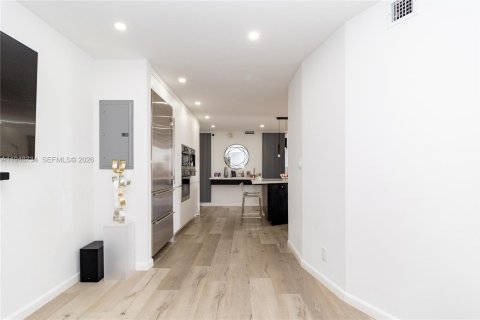 Снять в аренду кондоминиум в Халландейл-Бич, Флорида 2 спальни, 108.23м2, № 2004816 - фото 10