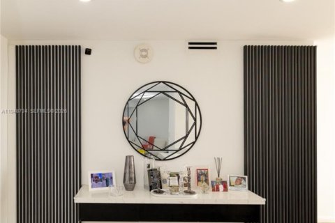 Снять в аренду кондоминиум в Халландейл-Бич, Флорида 2 спальни, 108.23м2, № 2004816 - фото 6