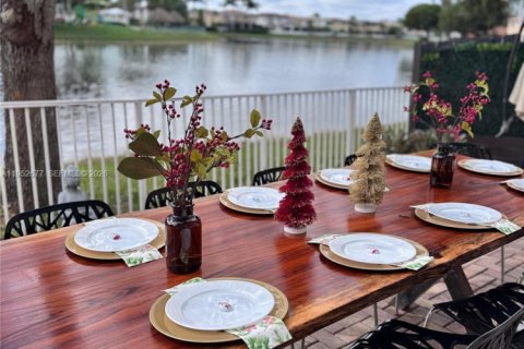 Adosado en alquiler en Doral, Florida, 3 dormitorios, 190.36 m2 № 2008568 - foto 19