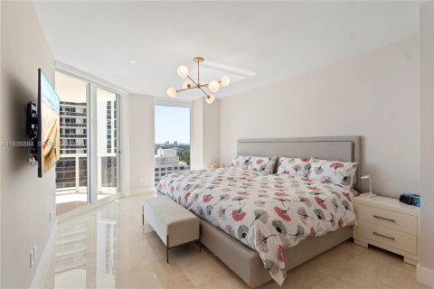 Condominio en alquiler en Miami Beach, Florida, 2 dormitorios, 144 m2 № 1995176 - foto 22