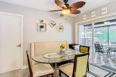 Casa en venta en Tampa, Florida, 4 dormitorios, 157.93 m2 № 2334235 - foto 23