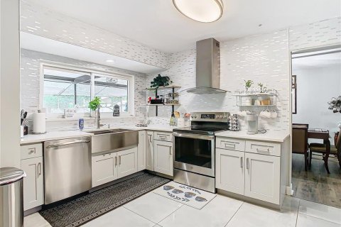 Casa en venta en Tampa, Florida, 4 dormitorios, 157.93 m2 № 2334235 - foto 17