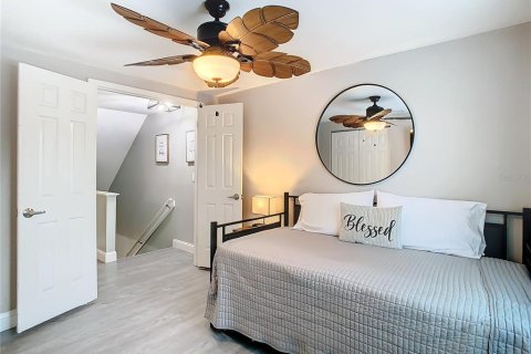 Casa en venta en Tampa, Florida, 4 dormitorios, 157.93 m2 № 2334235 - foto 29