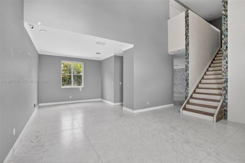 Купить виллу или дом в Дейви, Флорида 4 спальни, 205.87м2, № 2030476 - фото 5