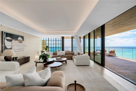 Condo à Surfside, Floride, 3 chambres  № 2088540