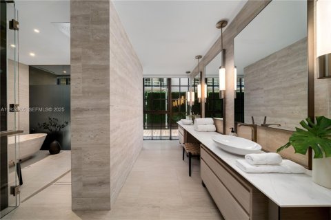 Copropriété à vendre à Surfside, Floride: 3 chambres, 291.34 m2 № 2088540 - photo 30