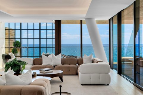 Copropriété à vendre à Surfside, Floride: 3 chambres, 291.34 m2 № 2088540 - photo 5