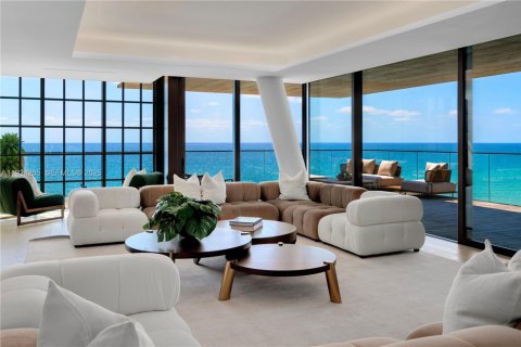 Copropriété à vendre à Surfside, Floride: 3 chambres, 291.34 m2 № 2088540 - photo 4