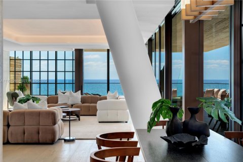 Copropriété à vendre à Surfside, Floride: 3 chambres, 291.34 m2 № 2088540 - photo 8