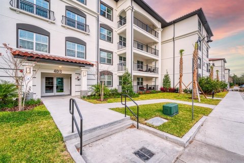 Copropriété à vendre à Orlando, Floride: 3 chambres, 110.09 m2 № 1736758 - photo 2
