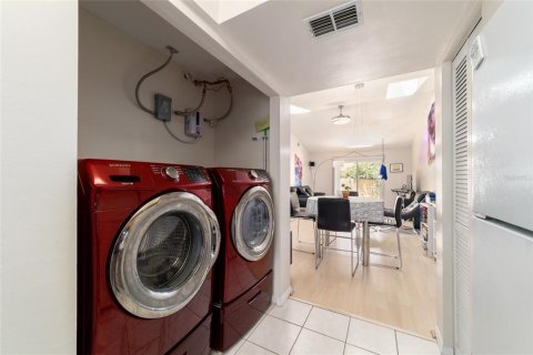 Casa en venta en Inverness, Florida, 2 dormitorios, 97.64 m2 № 1857703 - foto 18