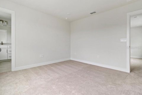 House in Orlando, Florida 4 bedrooms, 237.37 sq.m. № 1886247 - photo 17