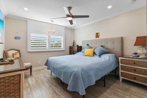 Condo in Palm Beach, Florida, 1 bedroom  № 2184146 - photo 8