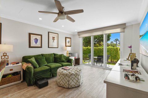 Condo in Palm Beach, Florida, 1 bedroom  № 2184146 - photo 9