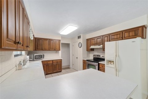 House in Micanopy, Florida 3 bedrooms, 246.38 sq.m. № 1740709 - photo 7