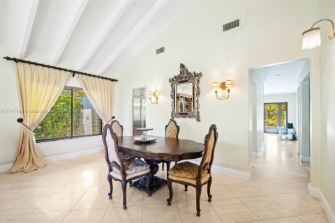 Villa ou maison à vendre à Miami, Floride: 4 chambres № 1492356 - photo 5