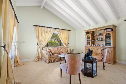 Villa ou maison à vendre à Miami, Floride: 4 chambres № 1492356 - photo 3