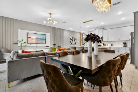 Adosado en venta en Kissimmee, Florida, 5 dormitorios, 213.12 m2 № 1902758 - foto 30