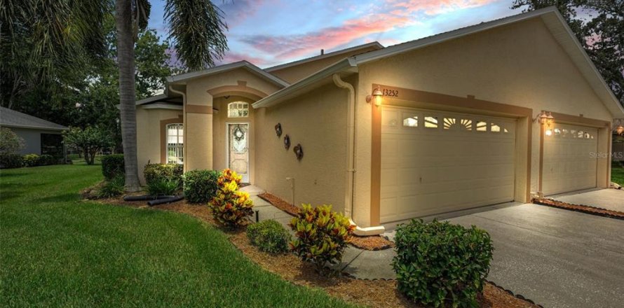 Casa en Hudson, Florida 2 dormitorios, 117.52 m2 № 1866790