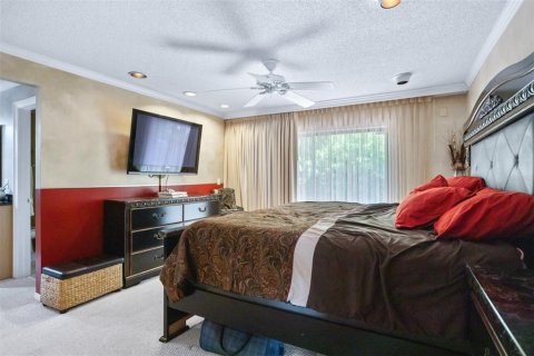 House in Temple Terrace, Florida 2 bedrooms, 144.37 sq.m. № 1871071 - photo 11