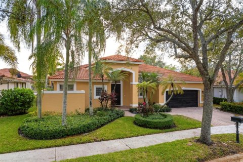 House in Weston, Florida 5 bedrooms, 267 sq.m. № 2244129 - photo 6