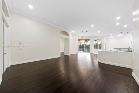 House in Weston, Florida 5 bedrooms, 267 sq.m. № 2244129 - photo 9