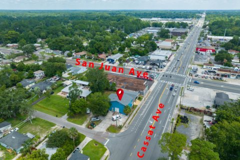 Commercial property in Jacksonville, Florida № 768472 - photo 1