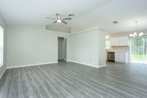 House in Ocala, Florida 4 bedrooms, 153.2 sq.m. № 1906950 - photo 7